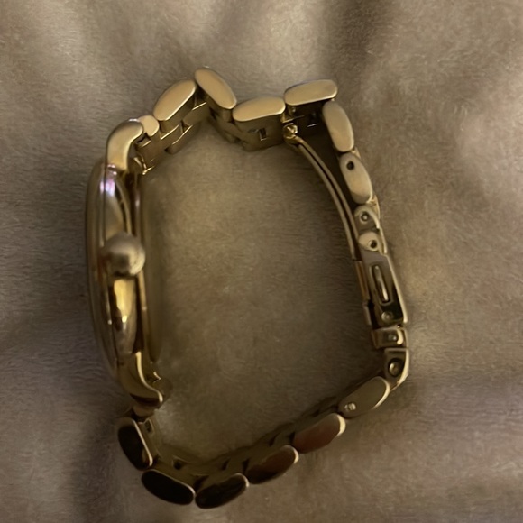 **SOLD ELSEWHERE** Marc Jacobs - Gold Watch w/ Black Face - Picture 2 of 13